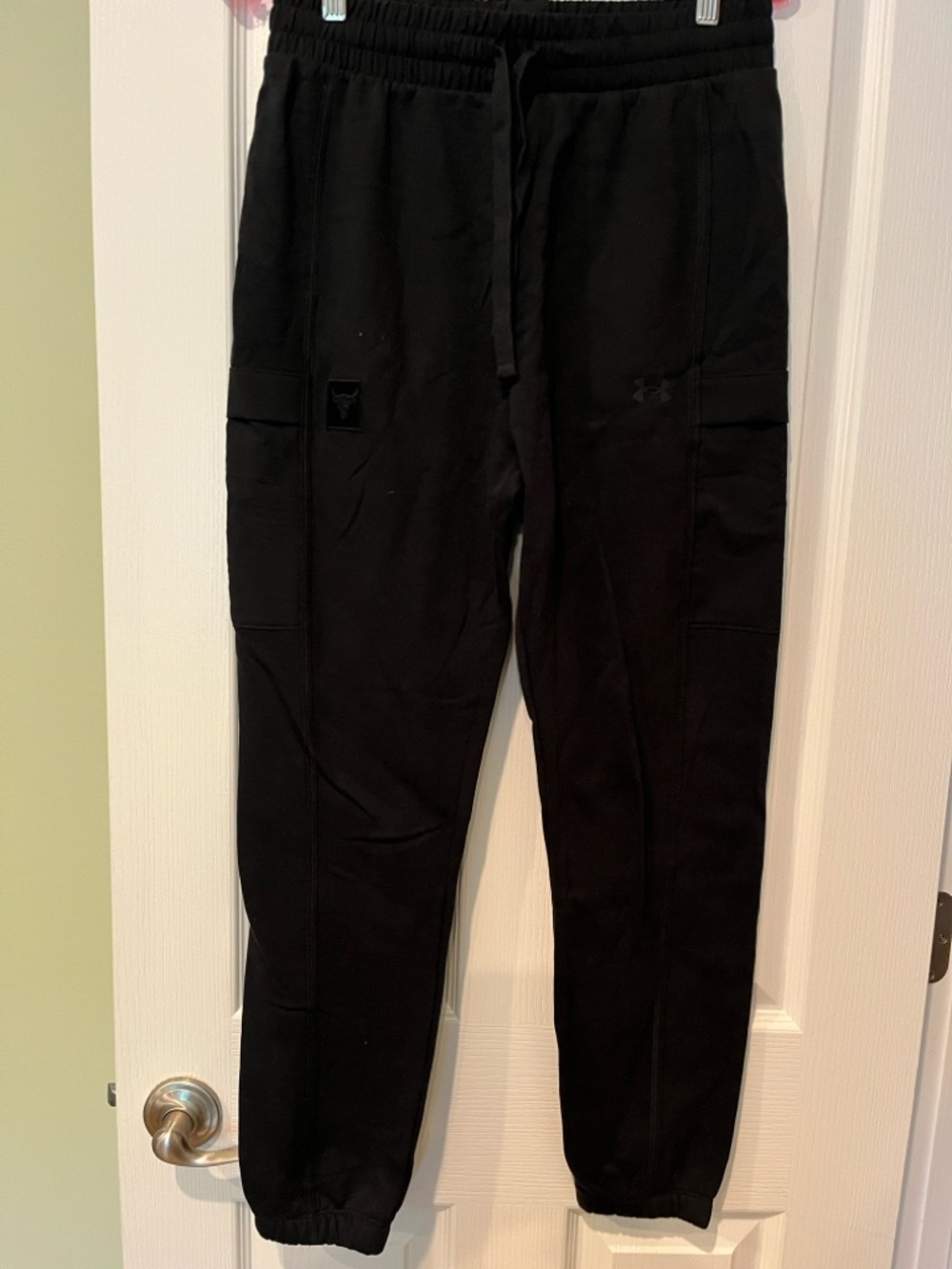 Under Armour Women’s/Men’s Black Cargo Jogger Pants